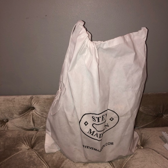 NWT! Wooden Basket Bag - Picture 4 of 4